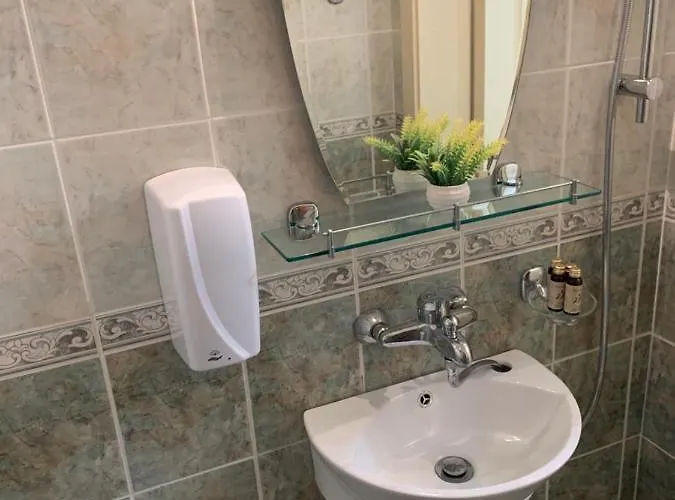 Sunray Guest House, Private & With Lovely Sea View 3* فارنا