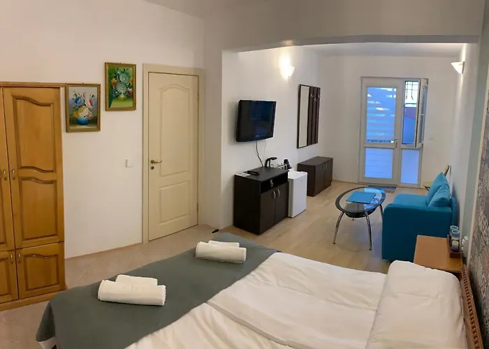 Sunray Guest House, Private & With Lovely Sea View بيت ضيافة 3*
