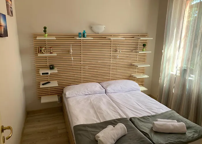 Sunray Guest House, Private & With Lovely Sea View بيت ضيافة فارنا