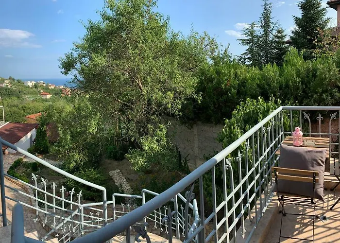 Sunray Guest House, Private & With Lovely Sea View بيت ضيافة