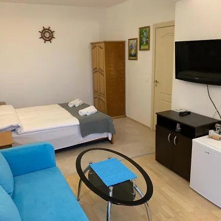 Sunray Guest House, Private & With Lovely Sea View 3* Varna