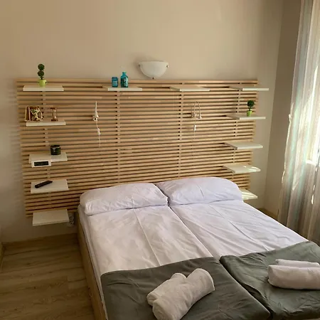 Sunray Guest House, Private & With Lovely Sea View Къща за гости Варна
