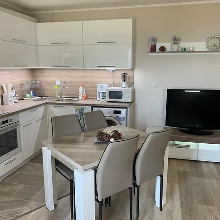 Sunray Guest House, Private & With Lovely Sea View Варна