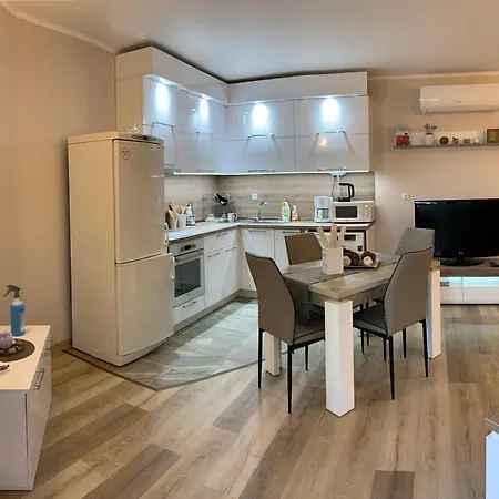 Къща за гости Sunray Guest House, Private & With Lovely Sea View *
