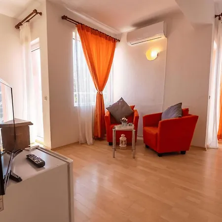 Гостьовий будинок Sunray Guest House, Private & With Lovely Sea View 3*