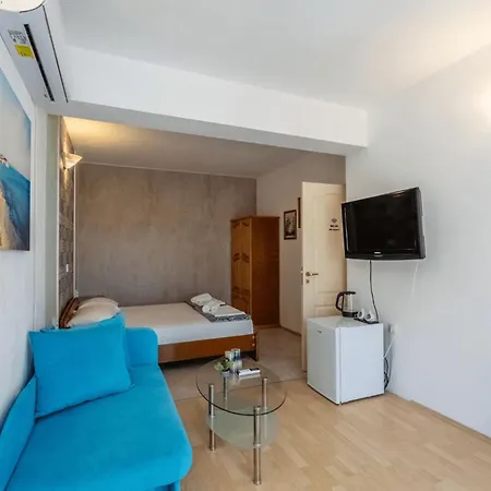 Sunray Guest House, Private & With Lovely Sea View Варна