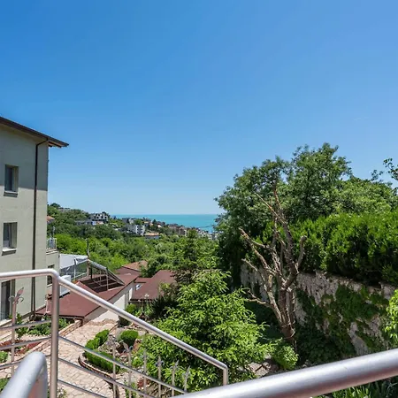 Guest house Sunray Guest House, Private & With Lovely Sea View Varna