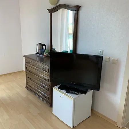 Sunray Guest House, Private & With Lovely Sea View Варна