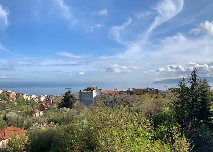 Sunray Guest House, Private & With Lovely Sea View Guest house Varna