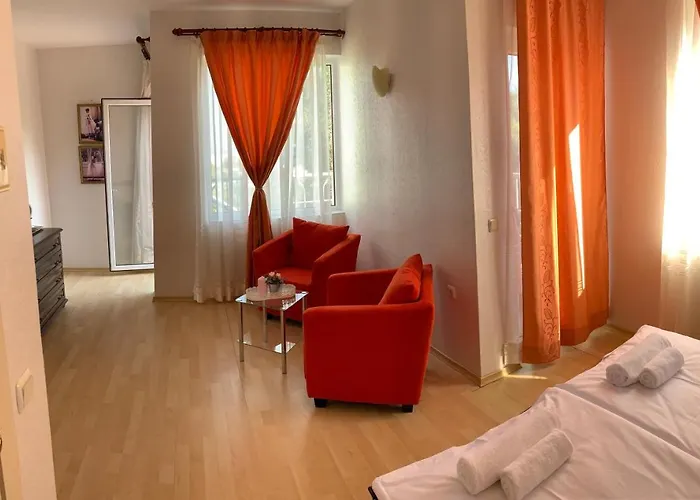 Guest house Sunray Guest House, Private & With Lovely Sea View 3*